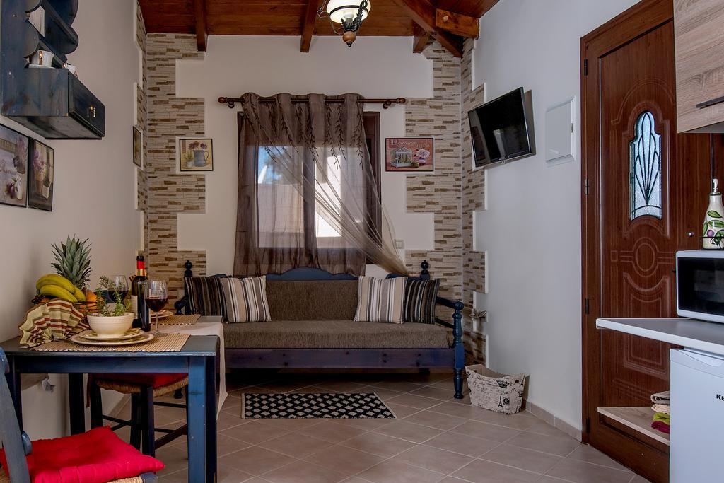 Kyriaki's Cozy Apartments Agia Marina Zewnętrze zdjęcie